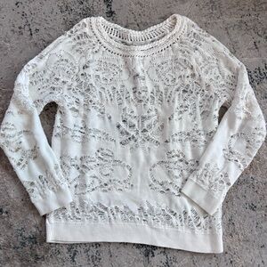 Hinge sweater